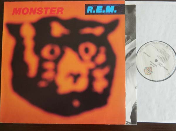 rem_monster_ger_inner.jpg